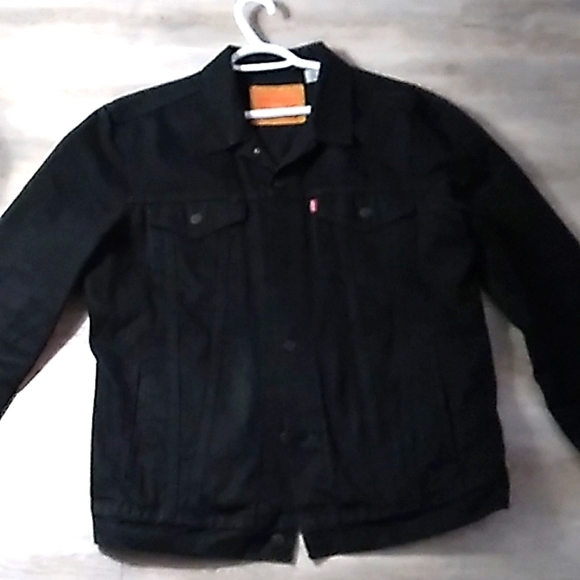 Men's Black Levi jacket - Picture 1 of 3